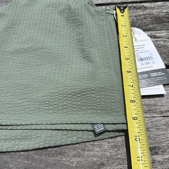 Vuori Women's Villa Textured Crop Tank size‎ medium NWT - Picture 5 of 7